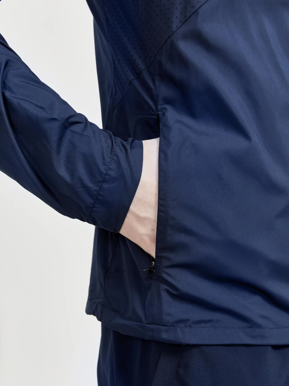 Craft Sportswear MEN'S ADV ESSENCE WIND JACKET -