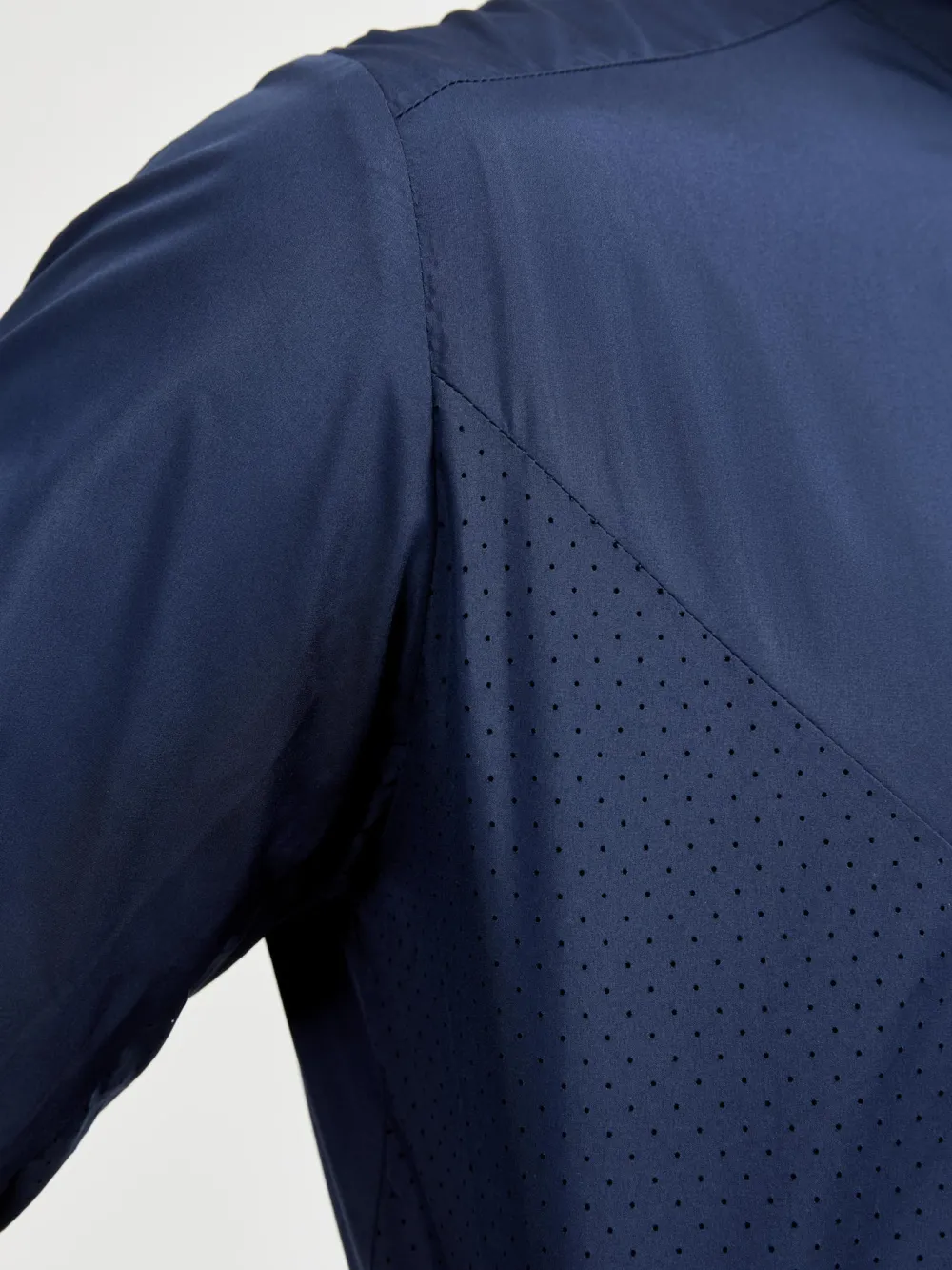 Craft Sportswear MEN'S ADV ESSENCE WIND JACKET -