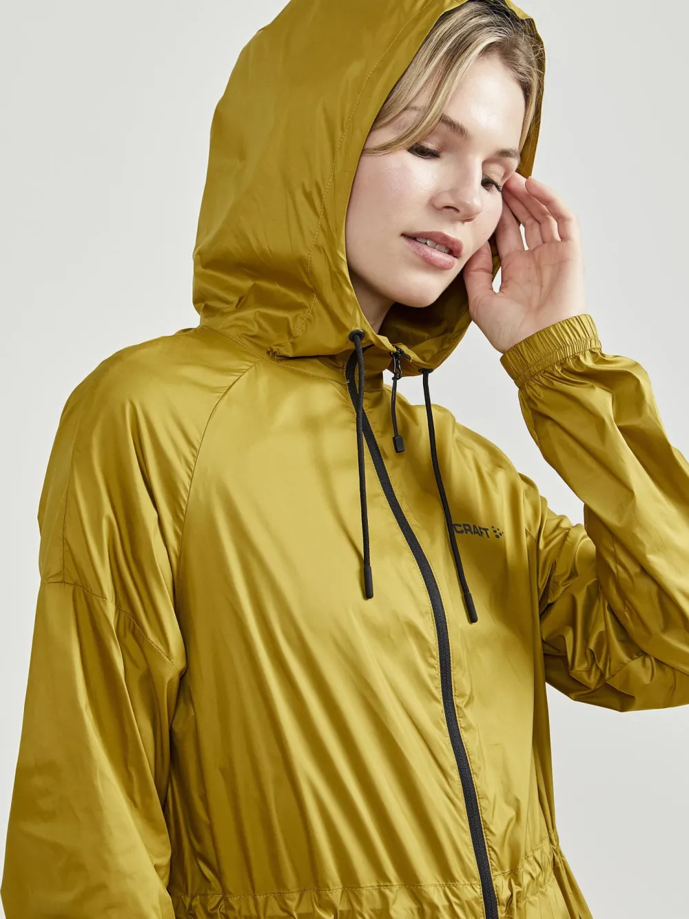 Women Craft Sportswear WOMEN'S ADV CHARGE TRAINING WIND JACKET