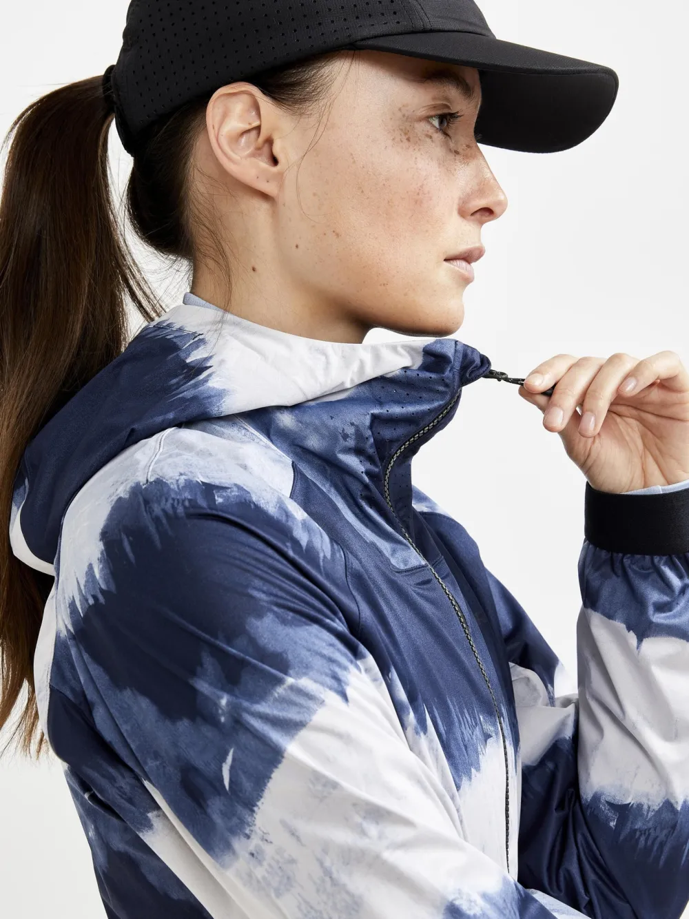 Women Craft Sportswear Women's PRO Hydro Running Jacket 2